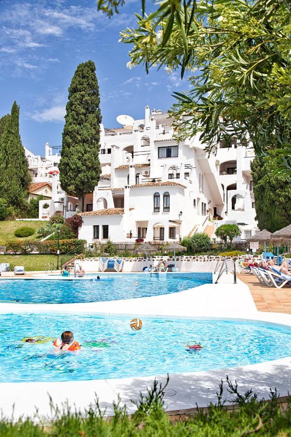 Pueblo Evita Premium Suites ベナルマデナ エクステリア 写真