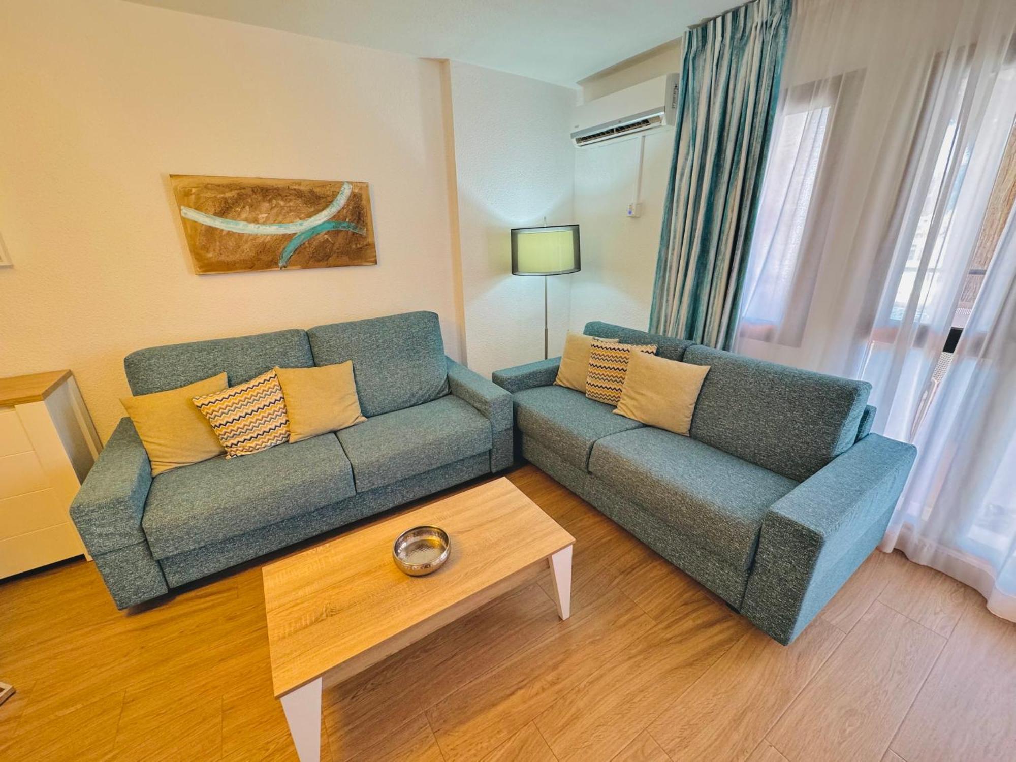 Pueblo Evita Premium Suites ベナルマデナ エクステリア 写真
