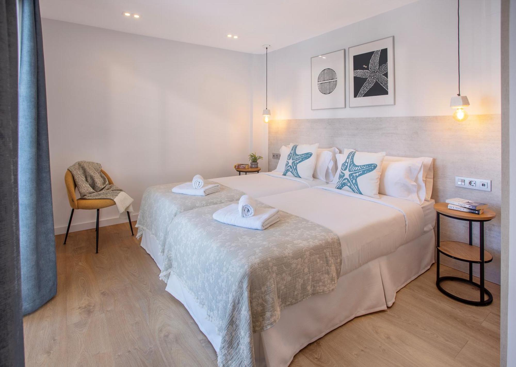 Pueblo Evita Premium Suites ベナルマデナ エクステリア 写真