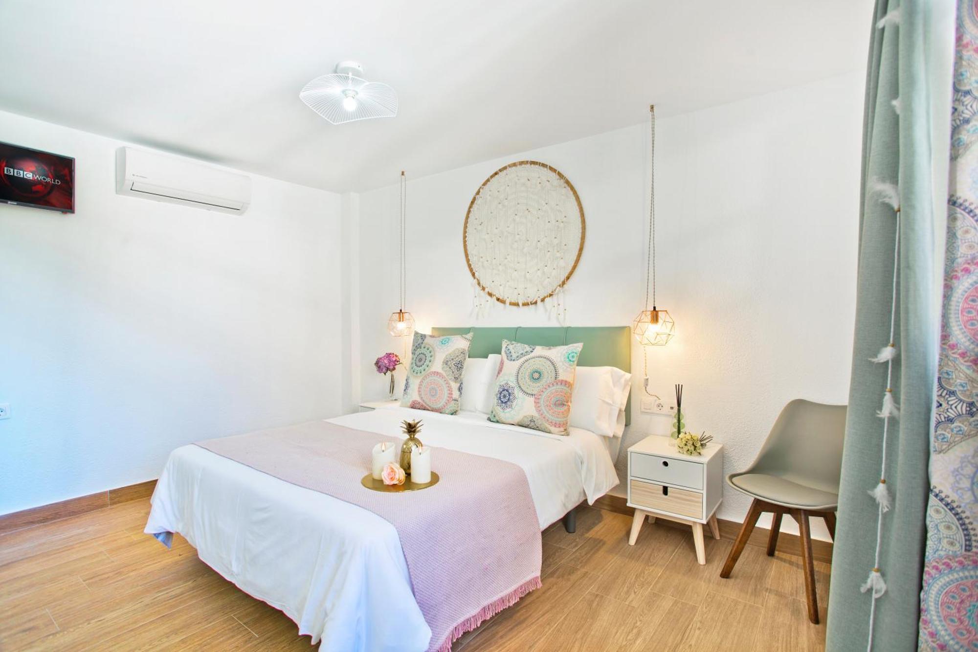 Pueblo Evita Premium Suites ベナルマデナ エクステリア 写真