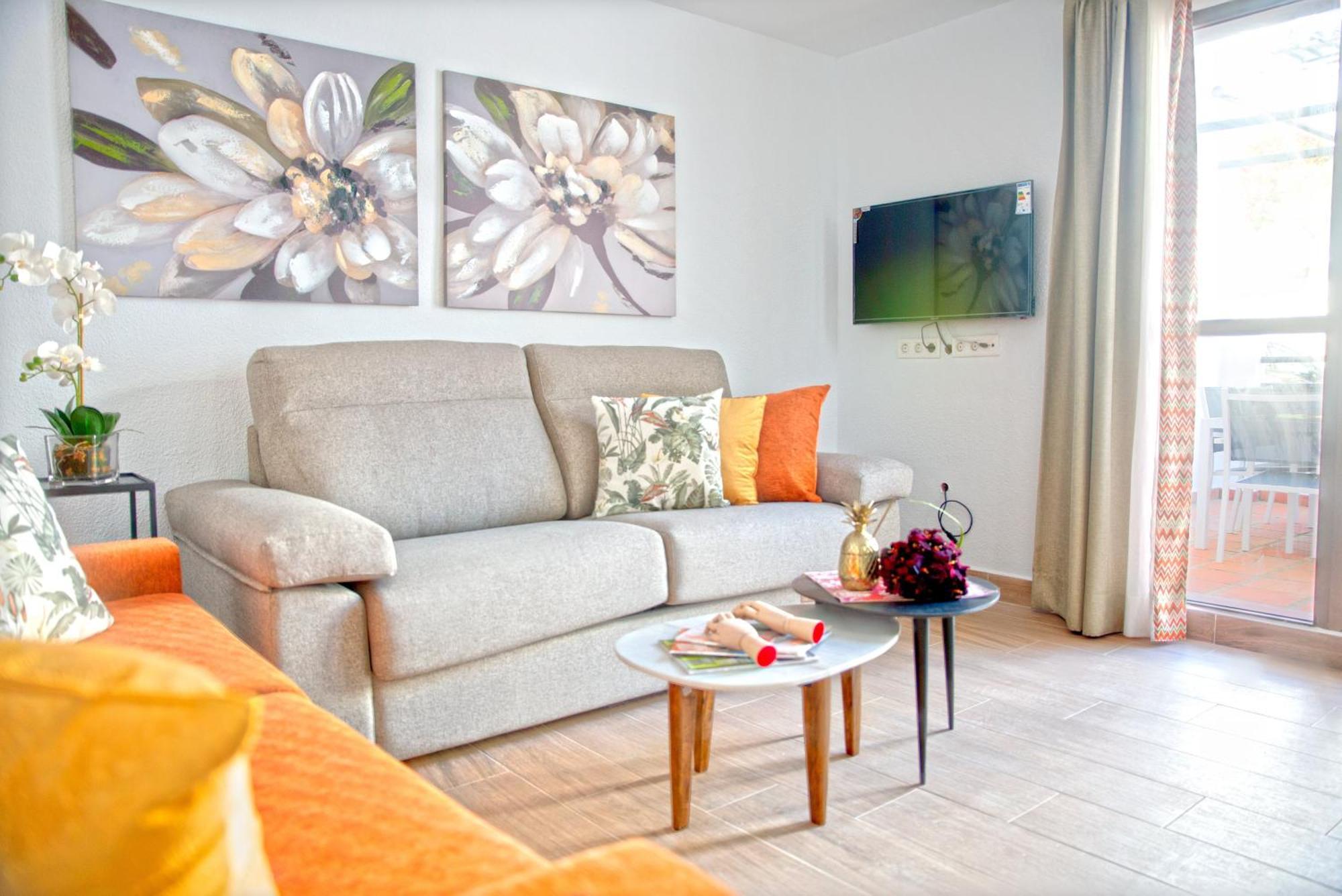 Pueblo Evita Premium Suites ベナルマデナ エクステリア 写真