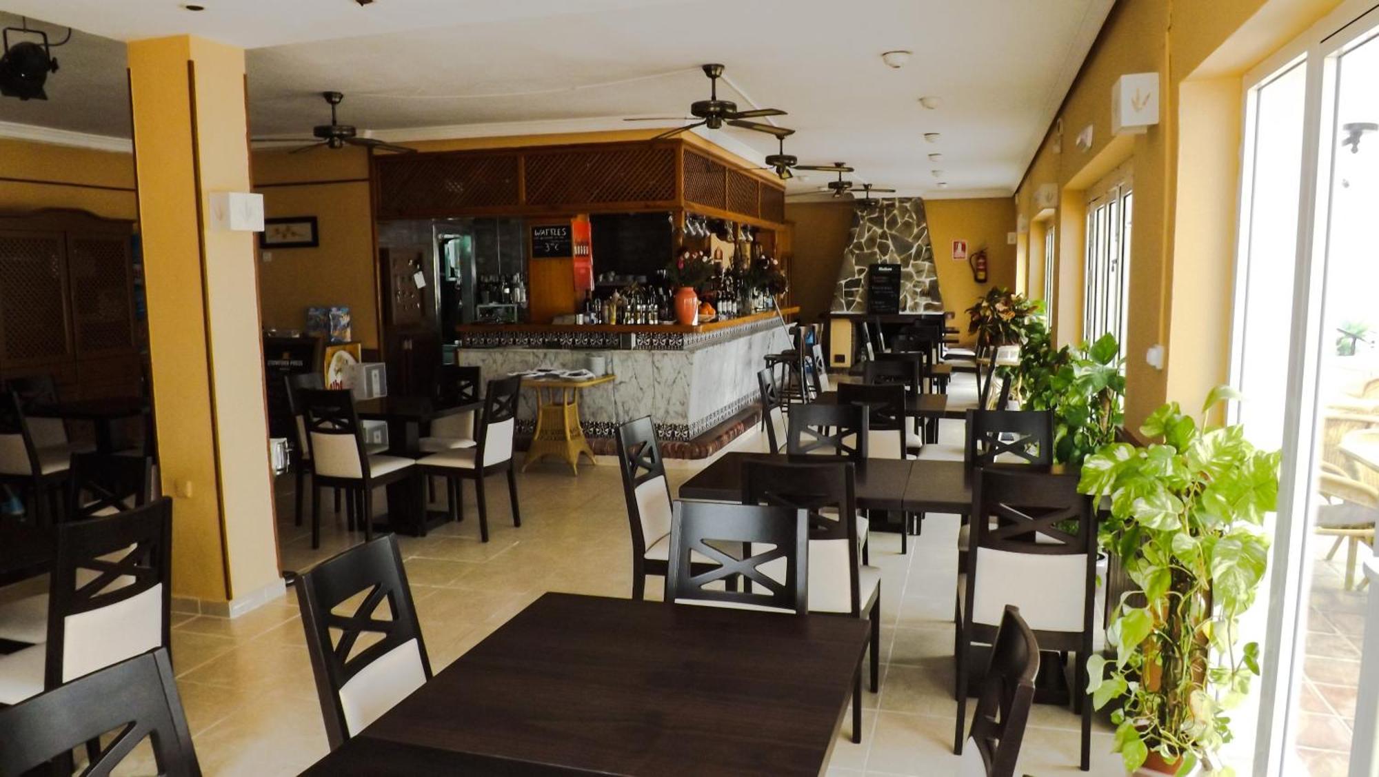 Pueblo Evita Premium Suites ベナルマデナ エクステリア 写真